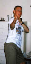 kung-fu.jpg (67344 bytes)