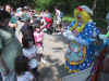 Girls with Clown2-5-5-2002.jpg (91339 bytes)