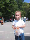 StrollingNoah-5-05-2002.jpg (76954 bytes)