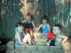 FourInTheSand.jpg (95016 bytes)
