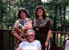 Grandma-Mom-AuntBobbieJean.jpg (83667 bytes)